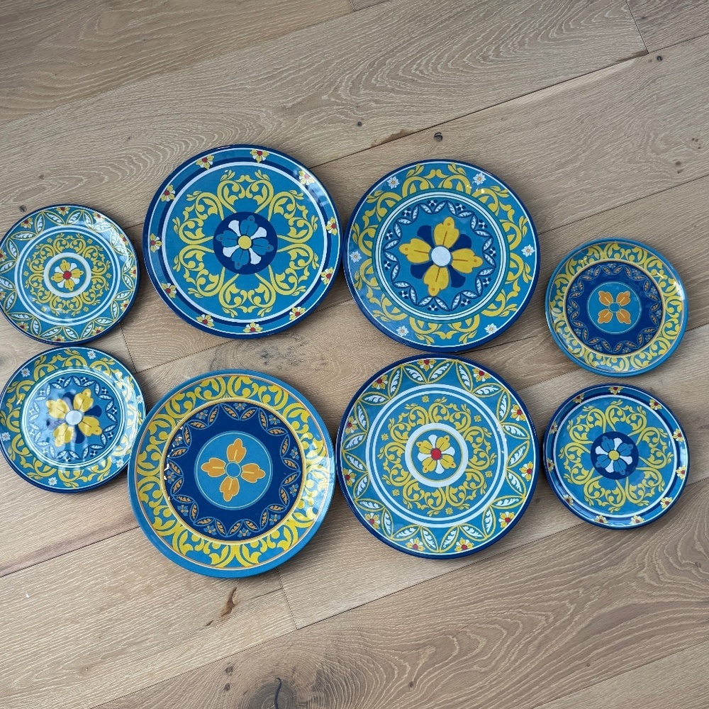 Melange 100% Melamine Tuscan Plate Set Gardens of Italy Collection